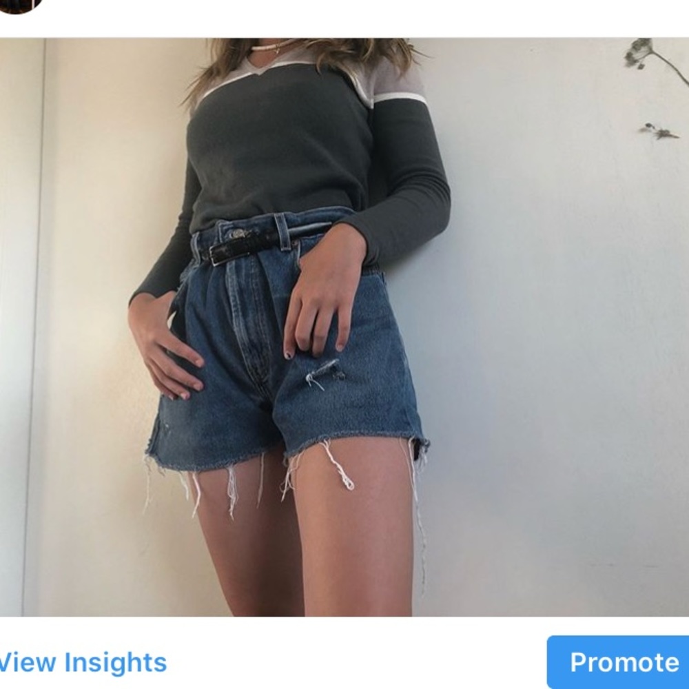 Levi’s - Picture 3 of 6